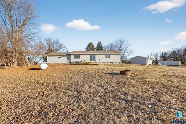 46633 278th St Street, Lennox, SD 57039