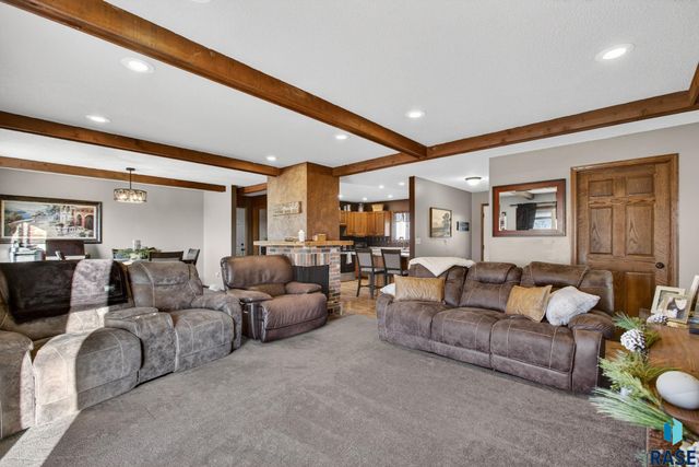 46633 278th St Street, Lennox, SD 57039