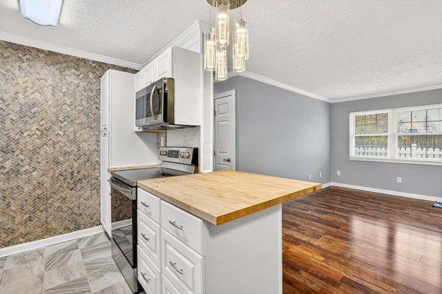 4419 Hammerton Drive, 13D, Columbus, OH 43228