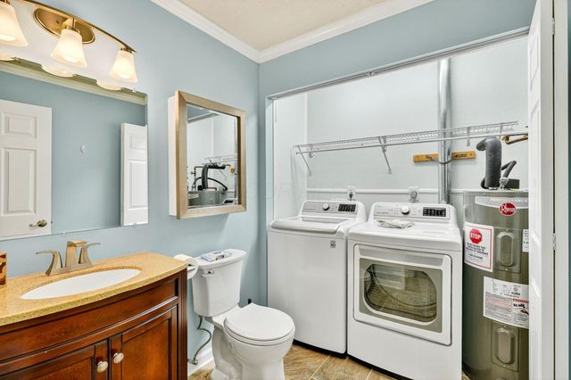 4419 Hammerton Drive, 13D, Columbus, OH 43228