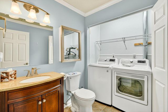 4419 Hammerton Drive, 13D, Columbus, OH 43228