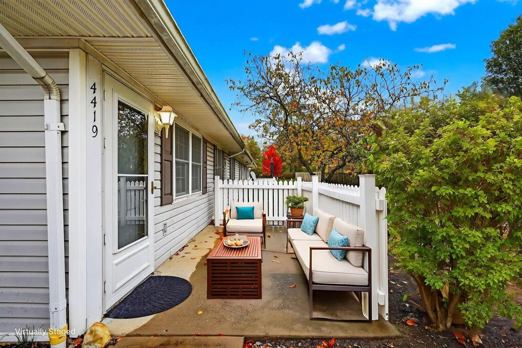 4419 Hammerton Drive, 13D, Columbus, OH 43228