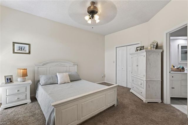 457 E Lake CIR, Chesapeake, VA 23322