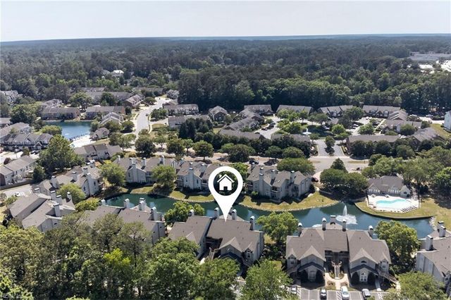 457 E Lake CIR, Chesapeake, VA 23322