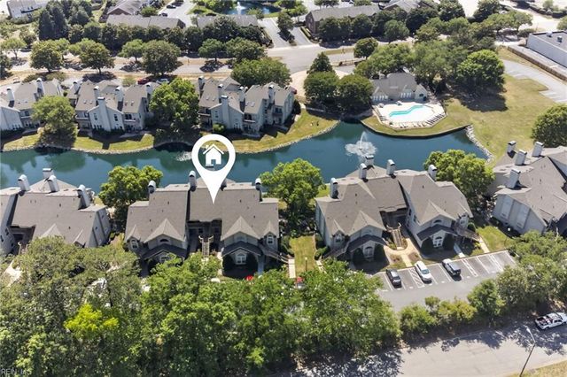 457 E Lake CIR, Chesapeake, VA 23322