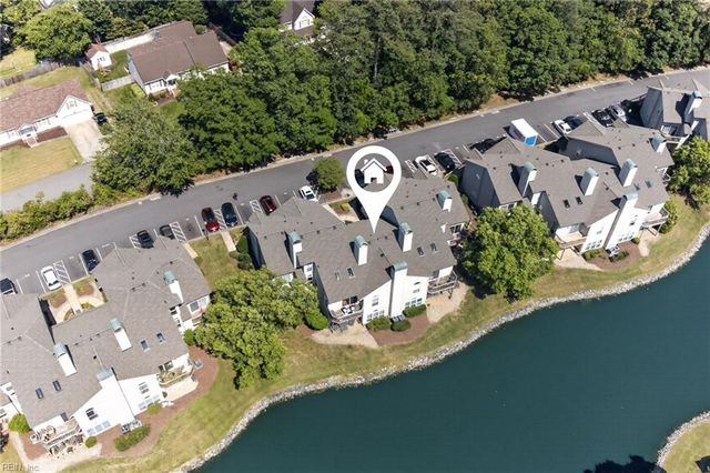 457 E Lake CIR, Chesapeake, VA 23322