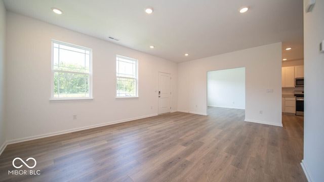 6104 Cascades Drive, Whitestown, IN 46075