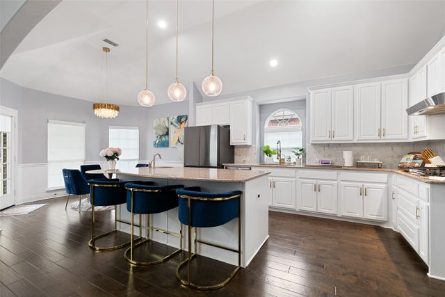 2832 Arenoso, Grand Prairie, TX 75054