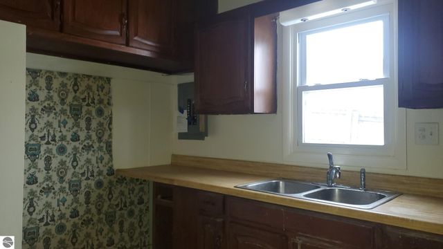 1361 N Crooked Lake Drive, Lake, MI 48632