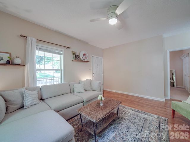 215 6th Street, Belmont, NC 28012