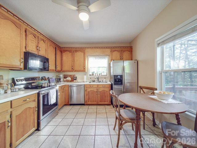 215 6th Street, Belmont, NC 28012