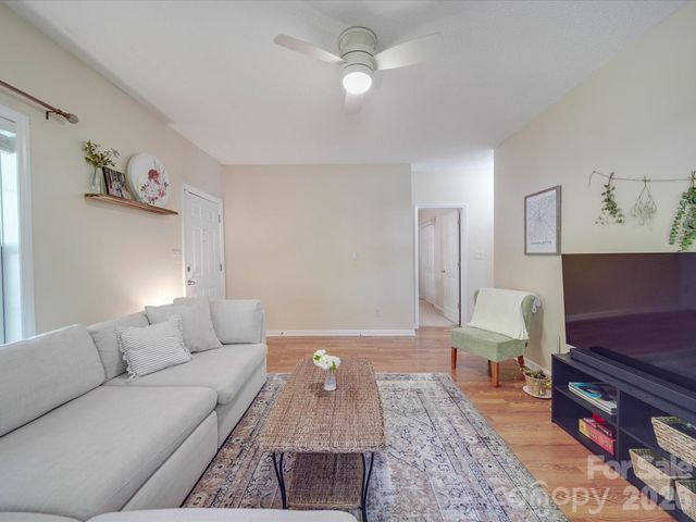 215 6th Street, Belmont, NC 28012