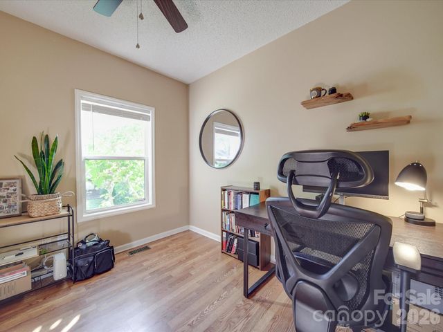 215 6th Street, Belmont, NC 28012