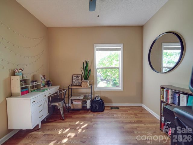 215 6th Street, Belmont, NC 28012