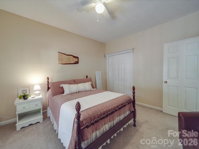 215 6th Street, Belmont, NC 28012