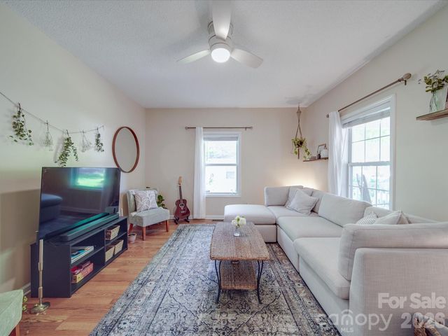 215 6th Street, Belmont, NC 28012