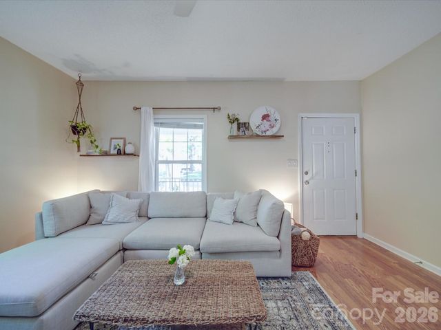 215 6th Street, Belmont, NC 28012