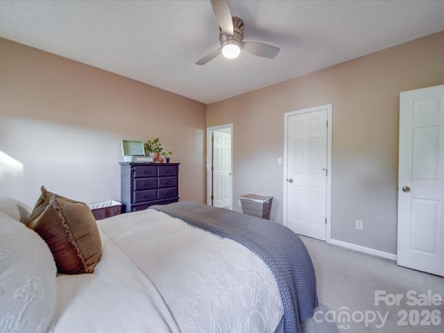 215 6th Street, Belmont, NC 28012