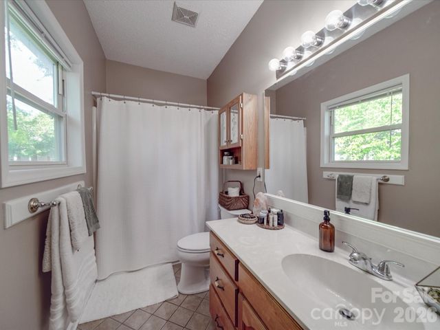 215 6th Street, Belmont, NC 28012