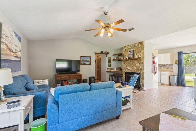 300 Georgia Avenue, Lynn Haven, FL 32444