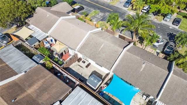 1328 Woodpecker St, Homestead, FL 33035