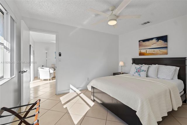 1328 Woodpecker St, Homestead, FL 33035