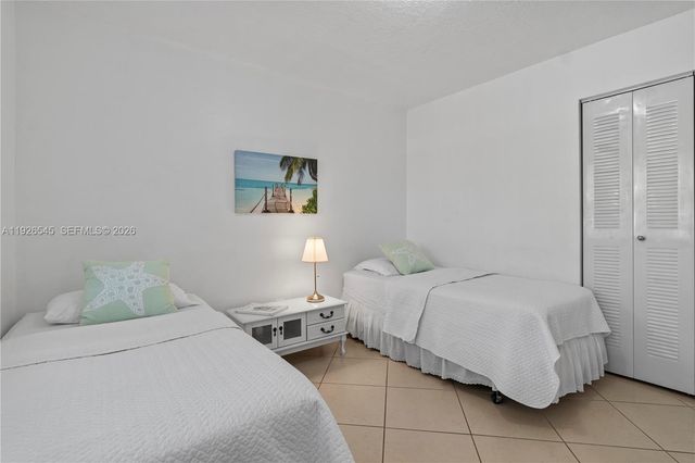 1328 Woodpecker St, Homestead, FL 33035