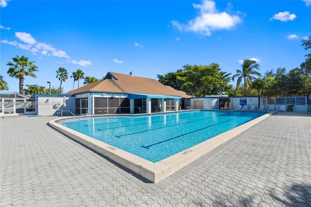 1328 Woodpecker St, Homestead, FL 33035