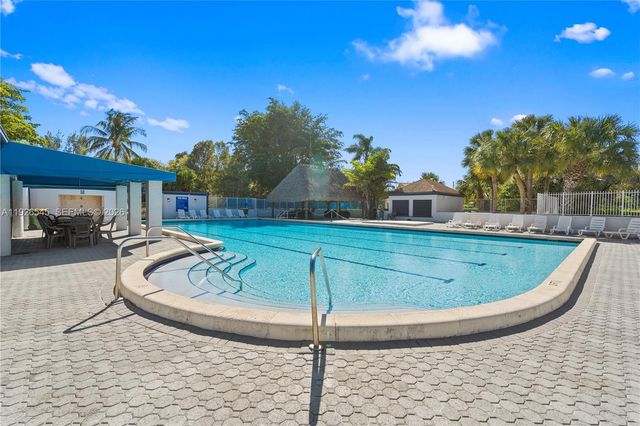 1328 Woodpecker St, Homestead, FL 33035