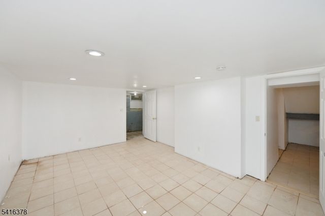 45 Hedden Ter, Newark City, NJ 07108