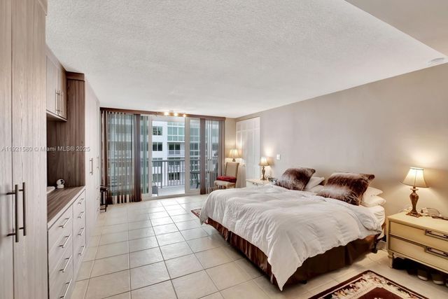 5401 Collins Ave 340, Miami Beach, FL 33140
