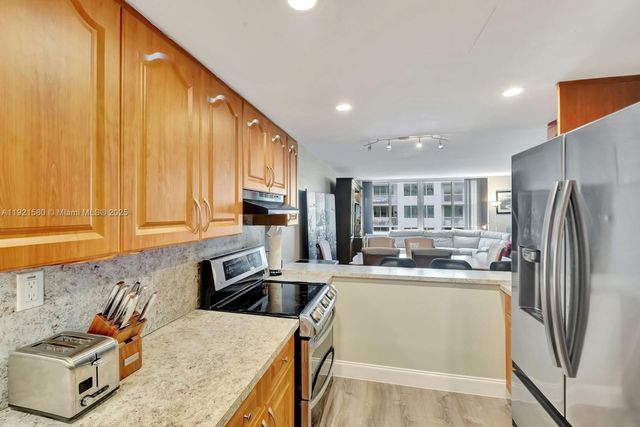 5401 Collins Ave 340, Miami Beach, FL 33140