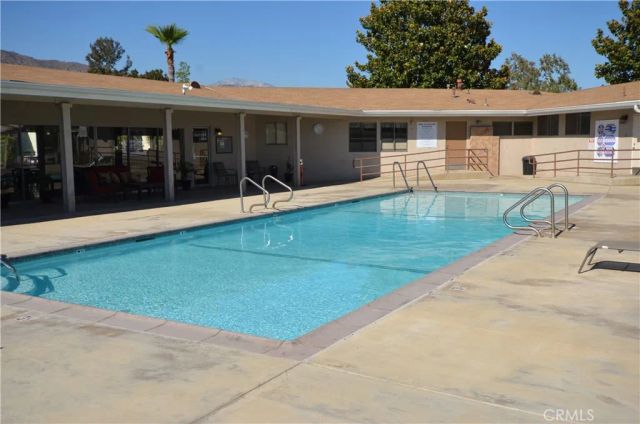 840 E Foothill 180, Azusa, CA 91702