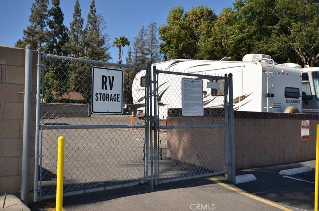 840 E Foothill 180, Azusa, CA 91702
