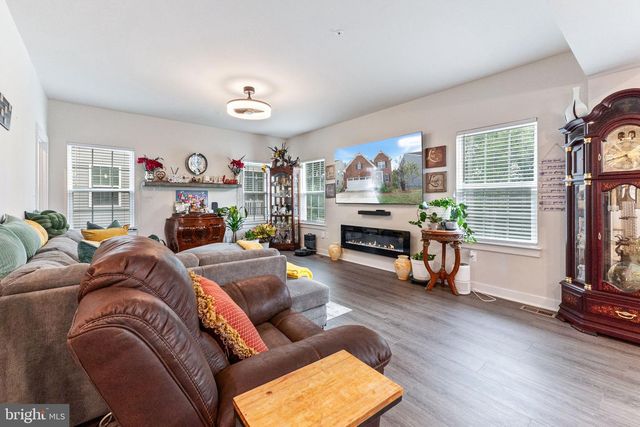 15542 N TWIN RIVER CIR, Bowie, MD 20716