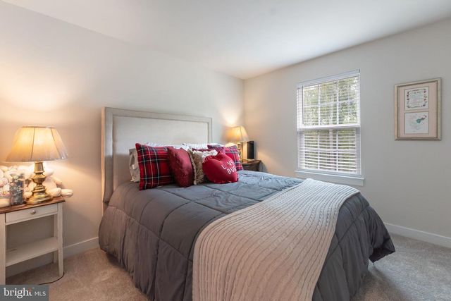 15542 N TWIN RIVER CIR, Bowie, MD 20716