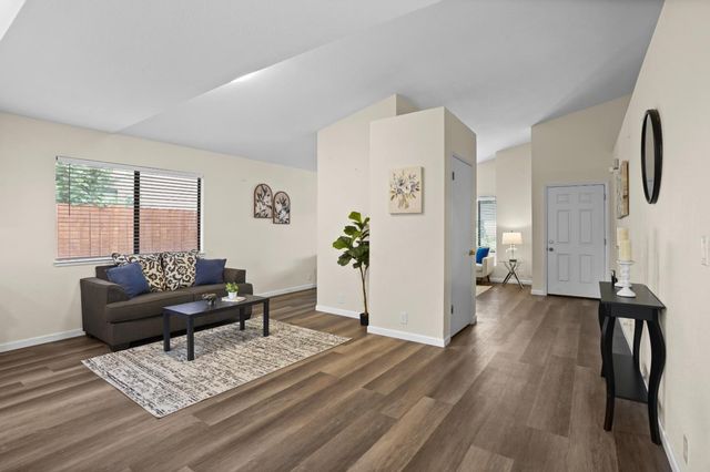 1927 Montauban Court, Stockton, CA 95210