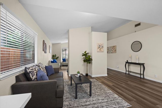 1927 Montauban Court, Stockton, CA 95210