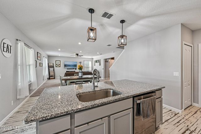 2572 LANTANA Lane, Green Cove Springs, FL 32043