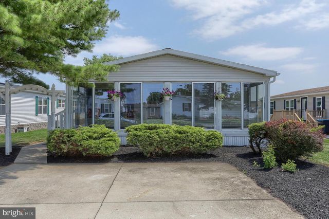 154 W SPRUCE ST, Palmyra, PA 17078