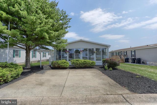 154 W SPRUCE ST, Palmyra, PA 17078