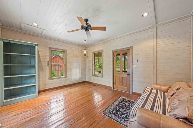 6754 N Grape Creek Rd., Fredericksburg, TX 78625