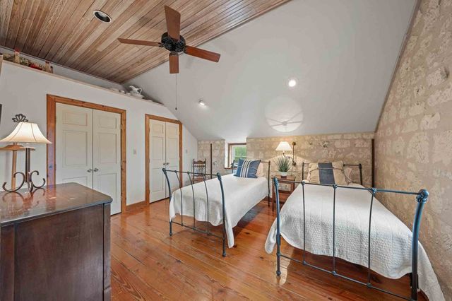 6754 N Grape Creek Rd., Fredericksburg, TX 78625