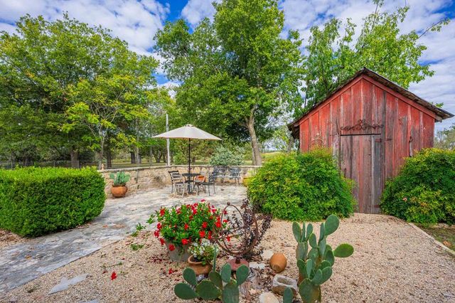 6754 N Grape Creek Rd., Fredericksburg, TX 78625