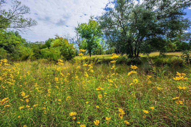 6754 N Grape Creek Rd., Fredericksburg, TX 78625