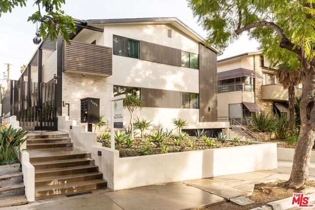 1262 N Sweetzer Avenue 106, West Hollywood, CA 90069