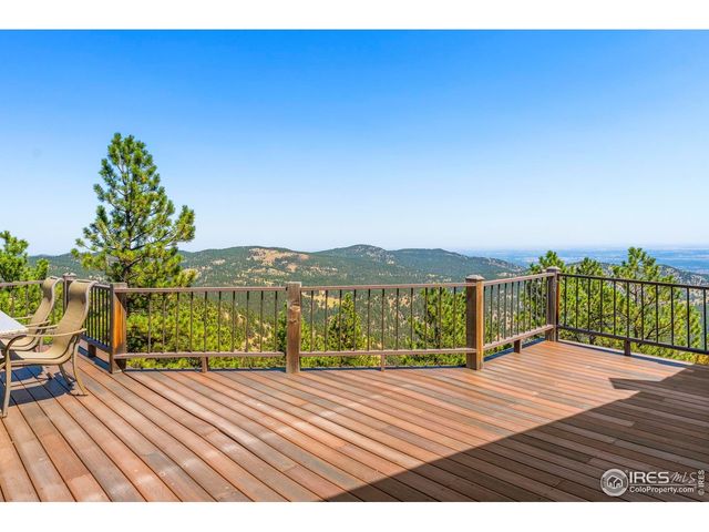 79 Weaver Dr, Boulder, CO 80302