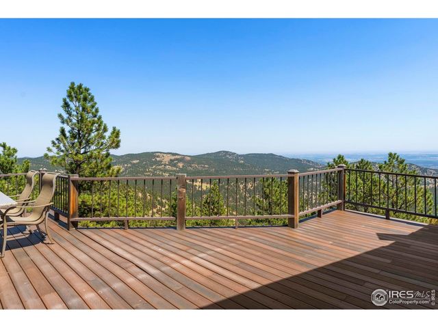 79 Weaver Dr, Boulder, CO 80302