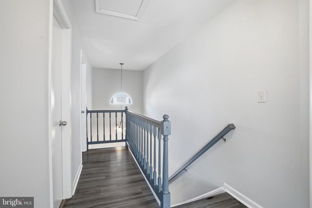 6185 STONEPATH CIR, Centreville, VA 20120