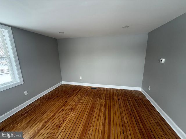 111 E BARBER AVE, Woodbury, NJ 08096